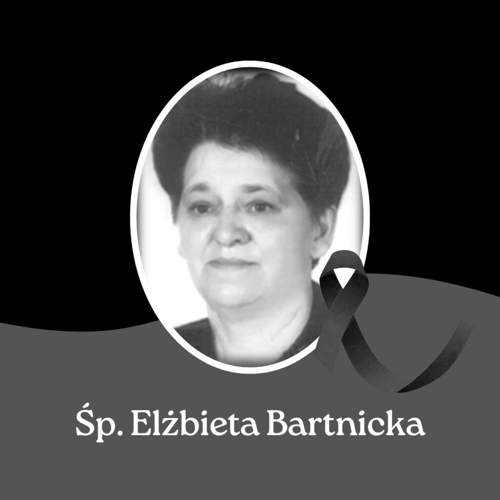 Czarno-białe zdjęcie starszej kobiety na owalnym tle. Obok widoczna czarna wstążka żałobna. Tło jest czarno-szare.